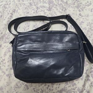 Blue Messenger Bag Sleek Design SENS ME AN OFFER